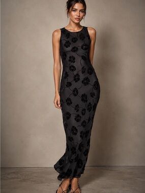Réalisation Par The Carla Lily Devoré Noir Silk Velvet Burnout Maxi Dress XS
